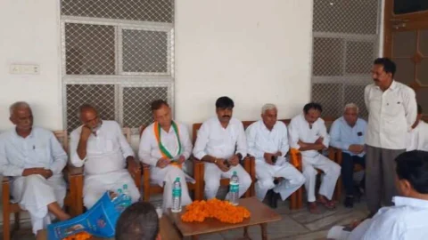 जिले के 14 ब्लॉकों में ब्लॉक अध्यक्षों द्वारा लिए गए विधानसभा उम्मीदवारों के आवेदन