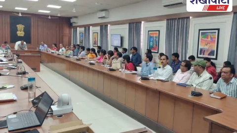 सीकर में योजनाओं की समीक्षा और संपर्क पोर्टल पर त्वरित कार्रवाई के निर्देश