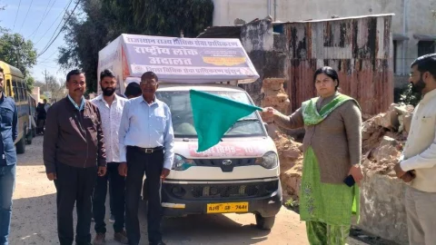 राष्ट्रीय लोक अदालत जागरूकता रैली के लिए रथ को किया रवाना