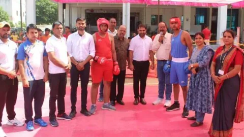 प्रिंस इंटरनेशनल स्कूल में 68वीं जिलास्तरीय बॉक्सिंग अंडर 17 व 19 वर्षीय बालक-बालिका प्रतियोगिता का शुभारंभ