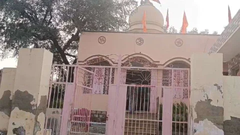 चोरों ने नही बख्शा भगवान को भी, हनुमान मंदिर में चोरी