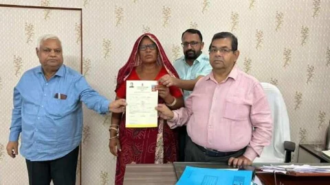 पर्यवेक्षक श्याम सिंह राजपुरोहित ने झुंझुनू नगर परिषद का किया निरीक्षण