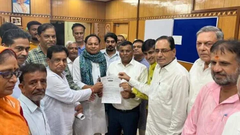 तिरुपति बालाजी के प्रसाद में मिलावट के विरोध में विप्र फ़ाउंडेशन ने प्रधानमंत्री के नाम सौंपा ज्ञापन