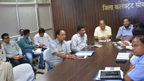 सीकर जिले में संभावित 108793 लाभार्थियों को शिविरों में मिलेंगे स्मार्ट फोन