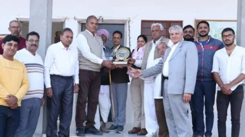 नवागंतुक पुलिस सब-इंस्पेक्टर सैनी का किया स्वागत