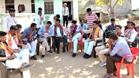 ढूकिया ने पन्ना प्रमुख अभियान का किया शुभारम्भ