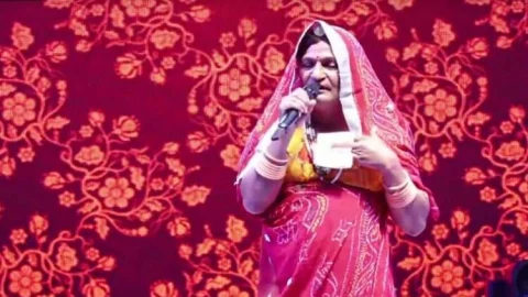 शेखावाटी उत्सव के दूसरे दिन हास्य कवि सम्मेलन खूब जमा