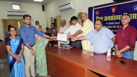 परिवार कल्याण के क्षेत्र में उत्कृष्ट कार्य करने पर विभिन्न संस्थाए हुई पुरस्कृत