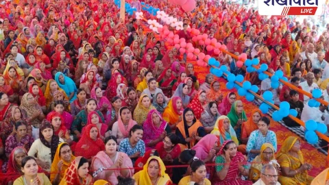 श्रीराम कथा में हुआ राम जन्म, सजी झांकियां