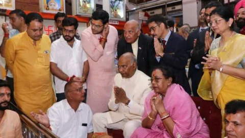 पूर्व राष्ट्रपति कोविंद सालासर आये, बालाजी के दर्शन कर पूजा-अर्चना की