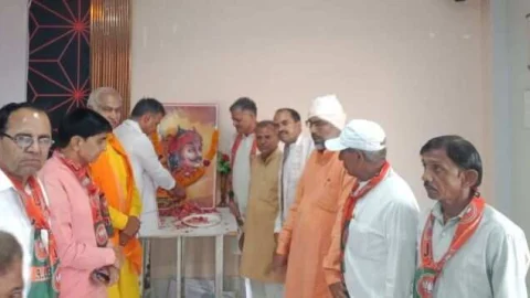 भाजपा ने मनाई महाराणा प्रताप जयन्ती, मोदी के शपथ ग्रहण पर की आतिशबाजी