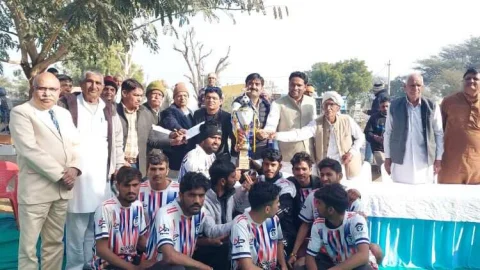 स्वामी जी हर जनप्रतिनिधि के लिए एक आदर्श – सुंडा