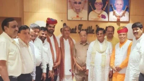 सूरत में किसान मोर्चा प्रदेशाध्यक्ष रणवां का प्रवासियों ने किया स्वागत