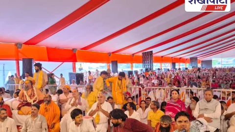 Sikar News: रेवासा धाम में डिप्टी सीएम दीया कुमारी ने लिया आशीर्वाद