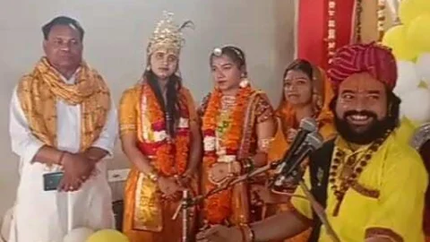 श्रीमद् भागवत कथा में भगवान कृष्ण का महारास एवं रुकमणी विवाह की झांकी सजाई