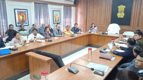 सीकर में जिला बाल संरक्षण इकाई एवं नशा मुक्ति अभियान की त्रैमासिक बैठक