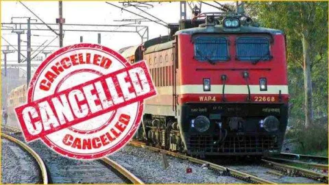 यात्रीगण कृपया ध्यान दें! रेलवे ने 20 से अधिक ट्रेनों को किया कैंसिल, सफर से पहले देखें पूरी लिस्ट