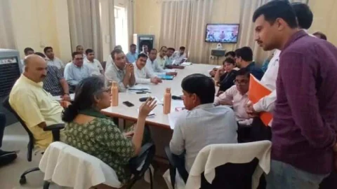 उपखंड स्तरीय जनसुनवाई में कलेक्टर ने समस्याओं के तुरन्त निस्तारण के दिए निर्देश