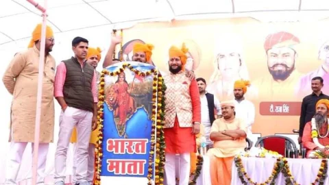 प्रवीण स्वामी के जन्म महोत्सव कार्यक्रम में पहुंचे गोशा महल के विधायक टी राजा सिंह