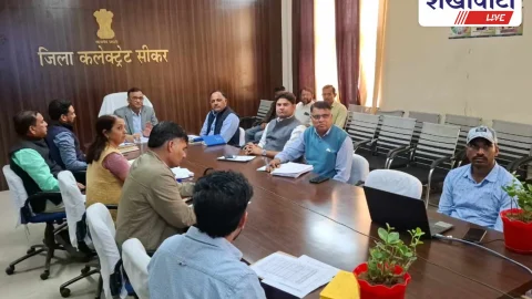 कलेक्टर ने नामांतरण, भू-रूपांतरण और SIR कार्यों में तेजी लाने के दिए निर्देश