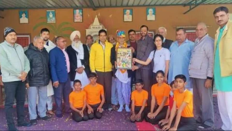 राजकीय स्कूल जाखोद में होशियार सिंह आर्य के 75वें जन्मदिन पर हुआ कार्यक्रम का आयोजन