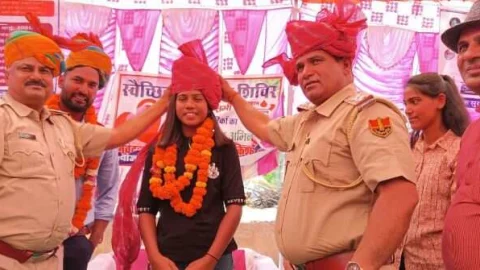 स्वैच्छिक रक्तदान शिविर में 160 यूनिट एकत्रित