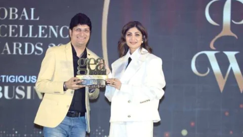 चार्टर्ड अकाउंटेंट अभिषेक जैन को अवार्ड ग्लोबल एक्सीलेंस अवॉर्ड से नवाजा