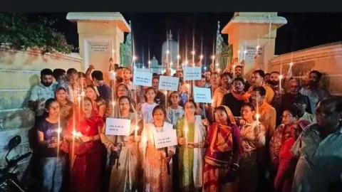 गैंगरेप और मौत के आरोपियों को कड़ी सजा की मांग