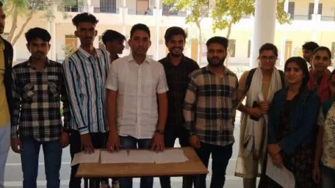 लोकसभा चुनाव 2024 : युवाओं को लोकतंत्र के सबसे बड़े उत्सव में भाग लेने के लिए किया जागरूक