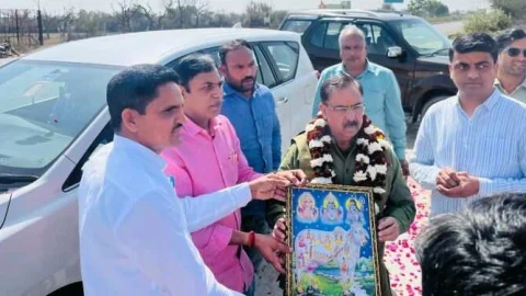 पूर्व मंत्री एवं झुंझुनू लोकसभा प्रभारी अरुण चतुर्वेदी का किया स्वागत