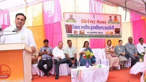 दुनिया भर में चूरू को पहचान देती हैं यहां की कलाकृतियां – हरलाल सहारण