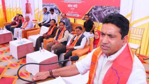 इन्फ्रास्टक्चर के विकास से बढ़ेंगी रोजगार व स्वरोजगार की नई संभावनाएं – मोदी