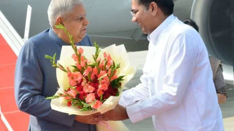 उपराष्ट्रपति जगदीप धनखड़ पहुंचे जयपुर