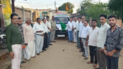 श्री सालासर बालाजी मेले के यात्रियों की सेवार्थ निशुल्क चल चिकित्सा वाहन की रवानगी