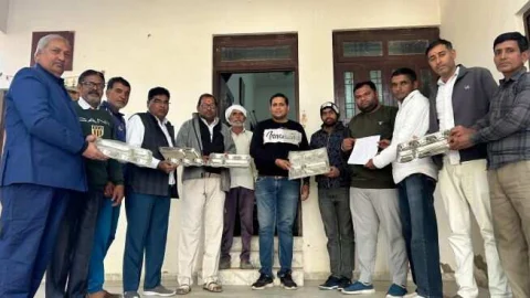 हरित महाकुंभ 2025 प्रयागराज : राष्ट्रीय स्वयंसेवक संघ काजड़ा मंडल का विशाल योगदान