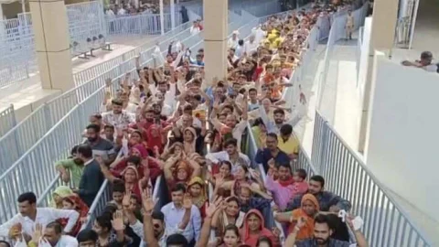 उप परिवहन आयुक्त महावीर सिंह ने खाटू में देखी परिवहन व्यवस्थाएं