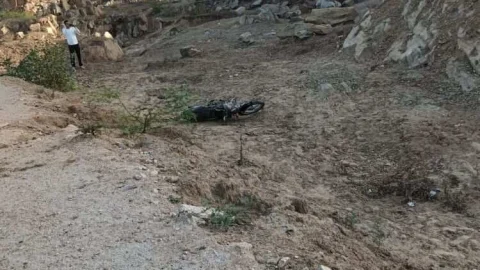 सड़क हादसे में बाइक सवार की मौत