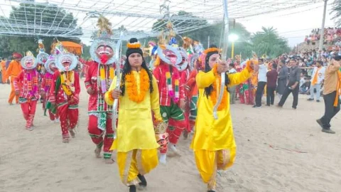 दक्षिण भारत शैली मे आयोजित बाय का दशहरा बहुत ही अनोखा और रोचक