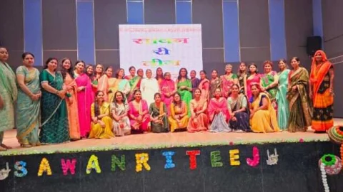 जेजेटी यूनिवर्सिटी में सावन री तीज पर महिलाओं ने दी सांस्कृतिक प्रस्तुतियां