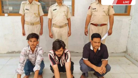 Churu : चोरी का खुलासा: दो चोर व एक सुनार गिरफ्तार, जेवरात बरामद