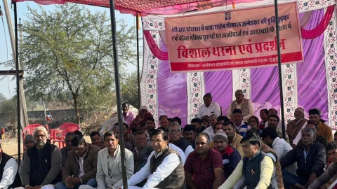 बाबासाहेब अंबेडकर की मूर्ति खंडन मामले को लेकर दोरासर में धरना जारी