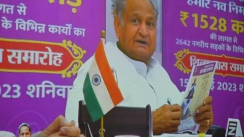 प्रदेश की प्रगति में मजबूत सड़क तंत्र का योगदान महत्त्वपूर्ण – मुख्यमंत्री