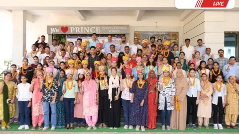 Jhunjhunu News – डिफेंस स्कूल झुंझुनूं में टॉपर्स का सम्मान, माहौल हुआ जश्नमय