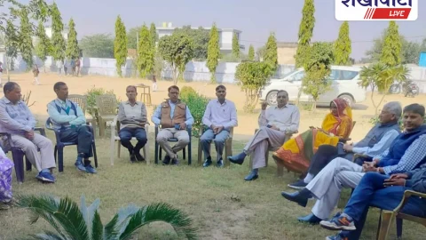 सूरजगढ़ में संविधान दिवस पर स्वतंत्रता सेनानियों को नमन