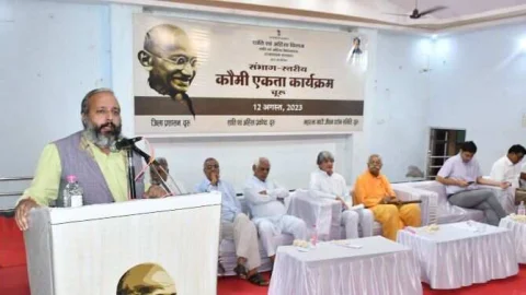 कौमी एकता और धार्मिक सहिष्णुता इस देश की आत्मा