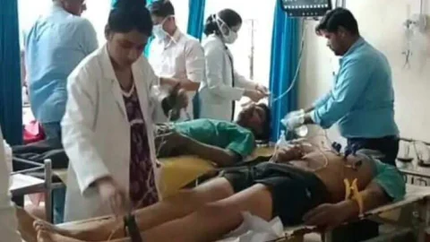 पिकअप की टक्कर से चाचा की मौत, भतीजा घायल