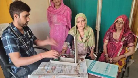 चिकित्सा विभाग के जिला व ब्लॉक स्तरीय अधिकारियों ने किया निरीक्षण