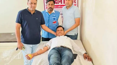 मजदूर दिवस पर स्वैच्छिक रक्तदान शिविर आयोजित