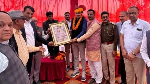 सीआई सुभाष बिजारणियां का किया अभिनंदन