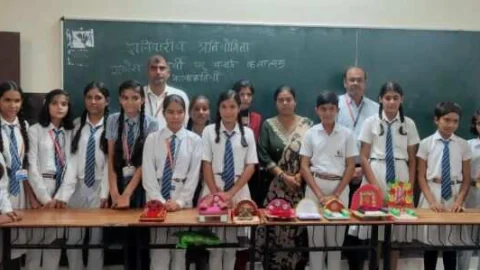 गणेश चतुर्थी पर बनाई कलात्मक रचनाएँ